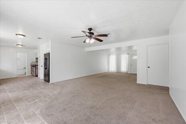 Foto del edificio - 118 8th Ave