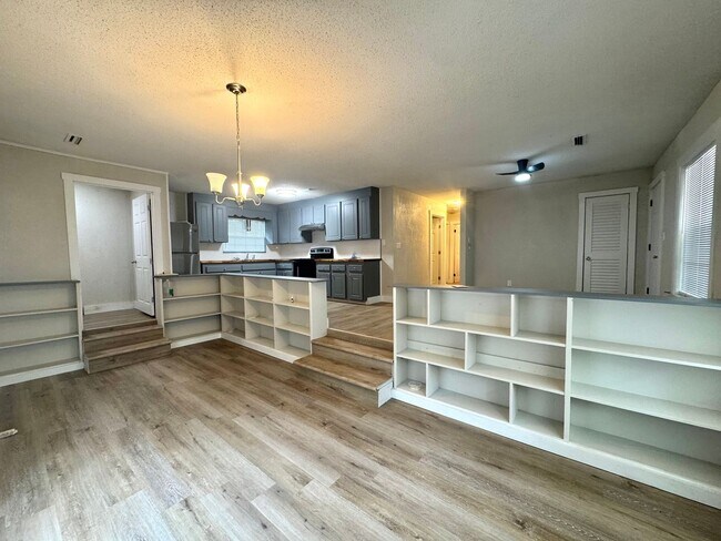 Foto del edificio - 3 Bedroom 1 Bathroom in Graceville, FL