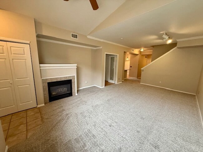 Foto del edificio - 6458 Silver Mesa Dr