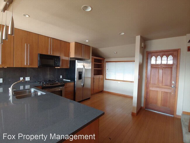 Foto del edificio - 2 br, 2 bath House - 390 Spruce Street