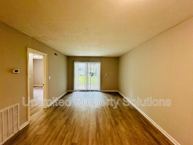 Foto del edificio - 211 Sunn Aire Ct