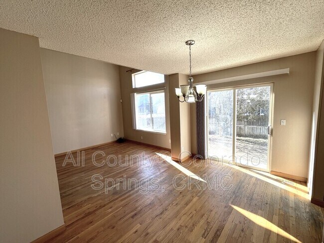 Building Photo - 4320 Horizonpoint Dr