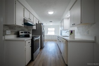 Building Photo - 68 W Sugarberry Ln