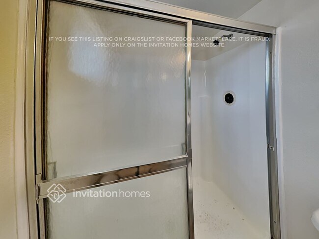 Foto del edificio - 9623 N 71st Ave