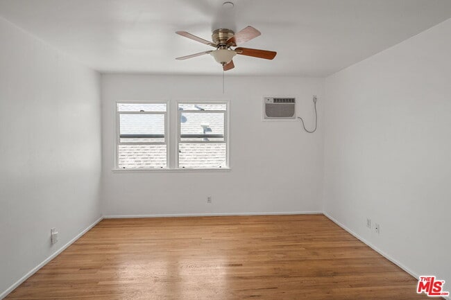 Foto del edificio - 2231 Laverna Ave