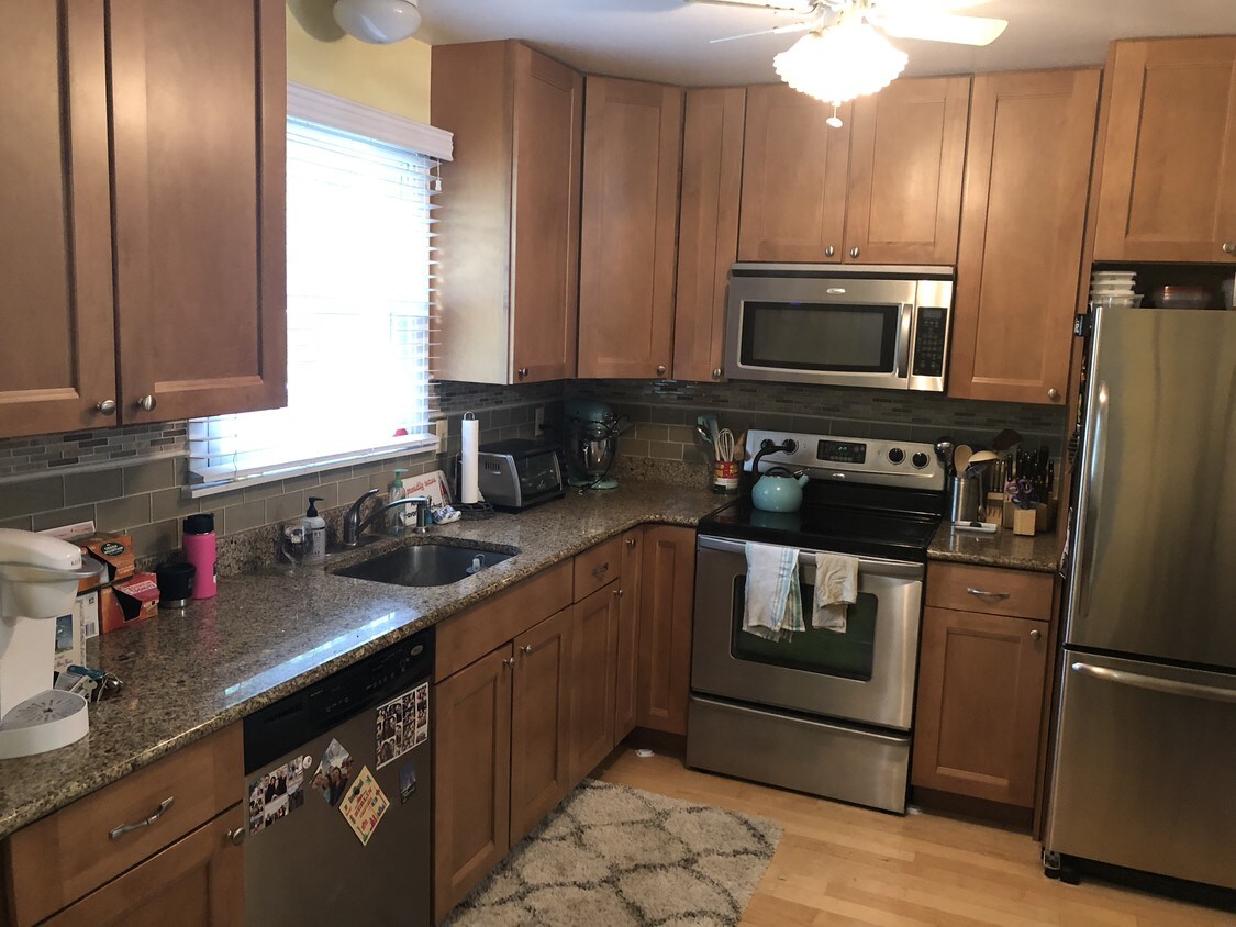 16 Wetmore Ave, Morristown, NJ 07960 Townhouse for Rent in Morristown, NJ