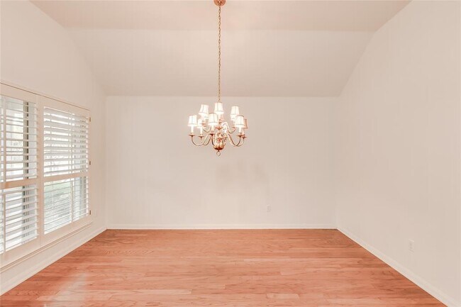 Building Photo - 15437 Fisher Island Dr