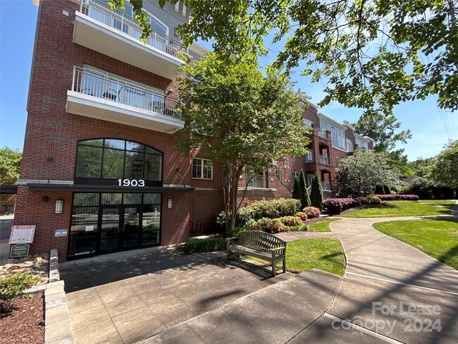 Foto del edificio - 1903 Kenilworth Ave