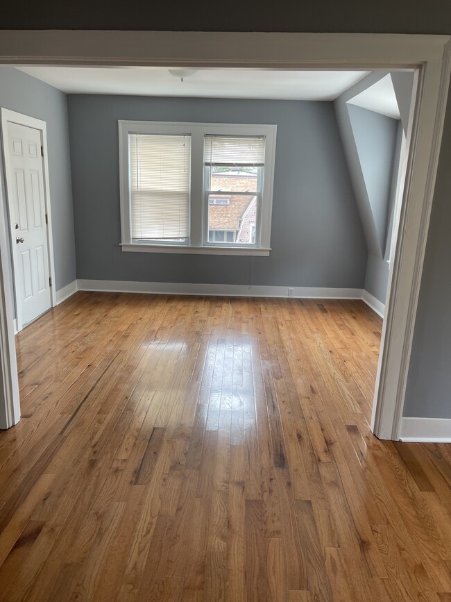 Living room - 120 Wilcox Ave