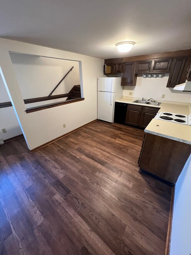 Freedom Park Apartments 3802 Lien Rd Madison, WI