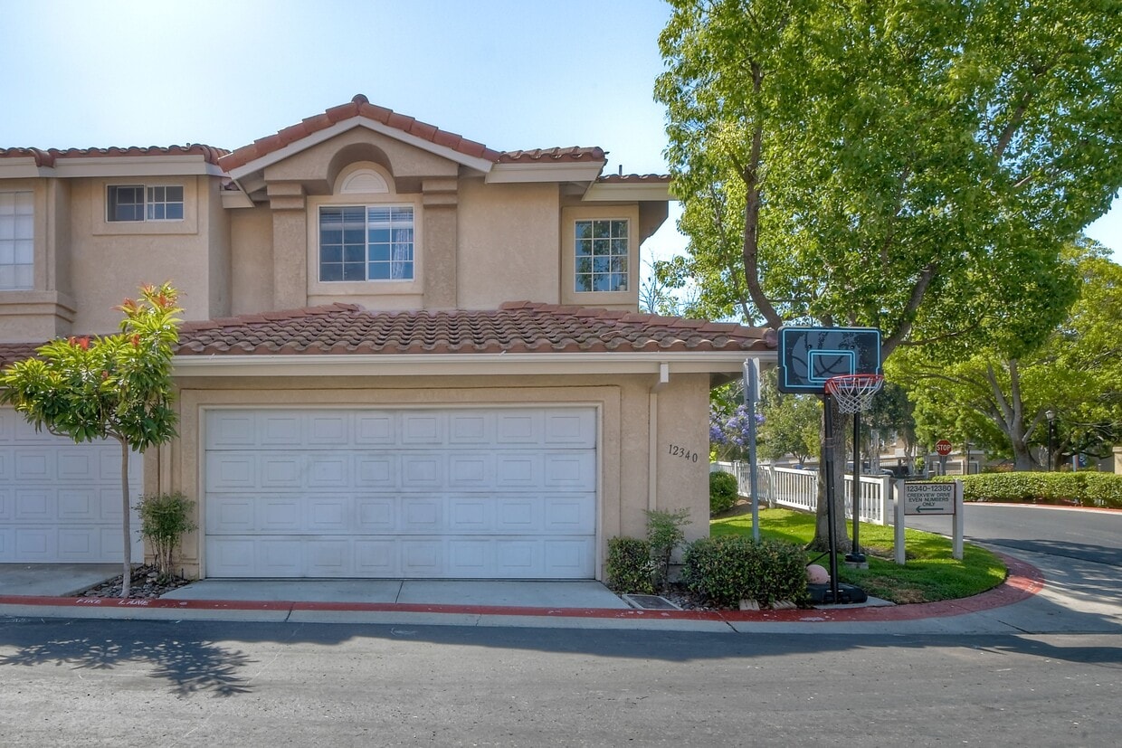 Primary Photo - 12340 Creekview Dr