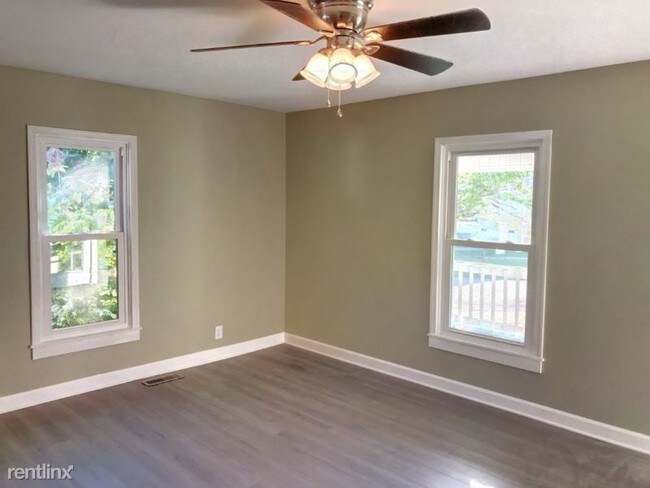 Foto del edificio - 4 br, 2 bath House - 407 High St