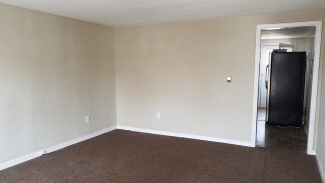 Building Photo - Downtown Plainfield - Rare Opportunity!
