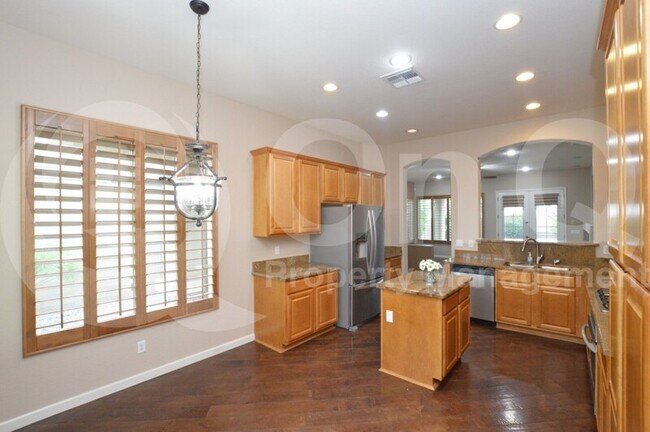 Foto del edificio - 6838 S Pinehurst Dr