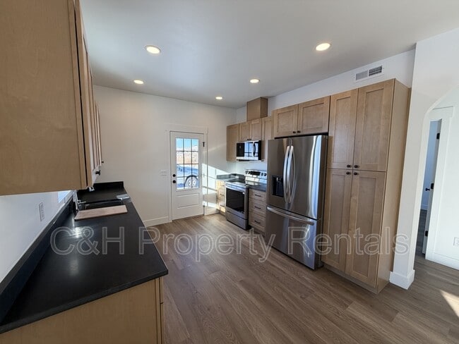 Building Photo - 2535 Esther Rose Ln