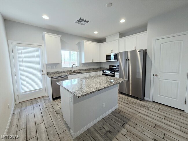 Foto del edificio - 5846 Steinbeck Vly St