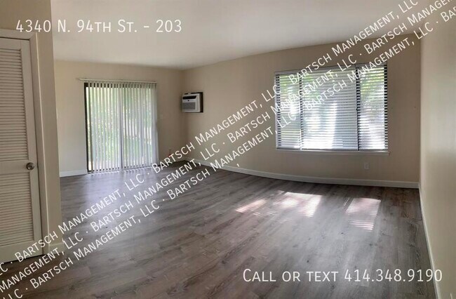 Building Photo - 4340 N 94th St