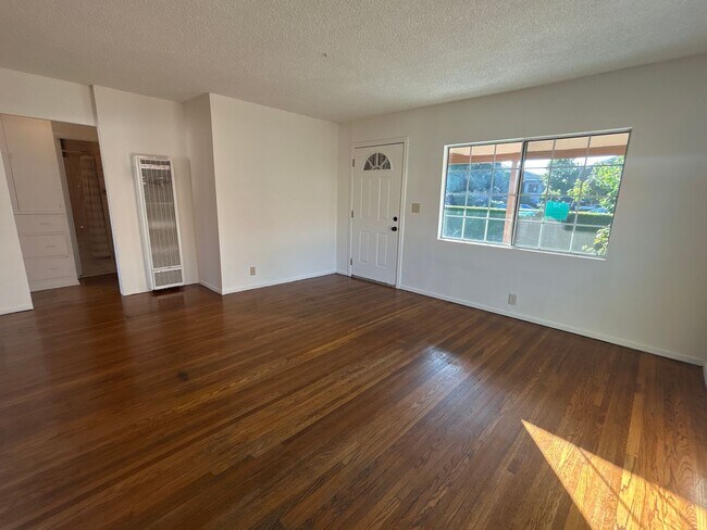 Foto del edificio - 608 N Orange Ave