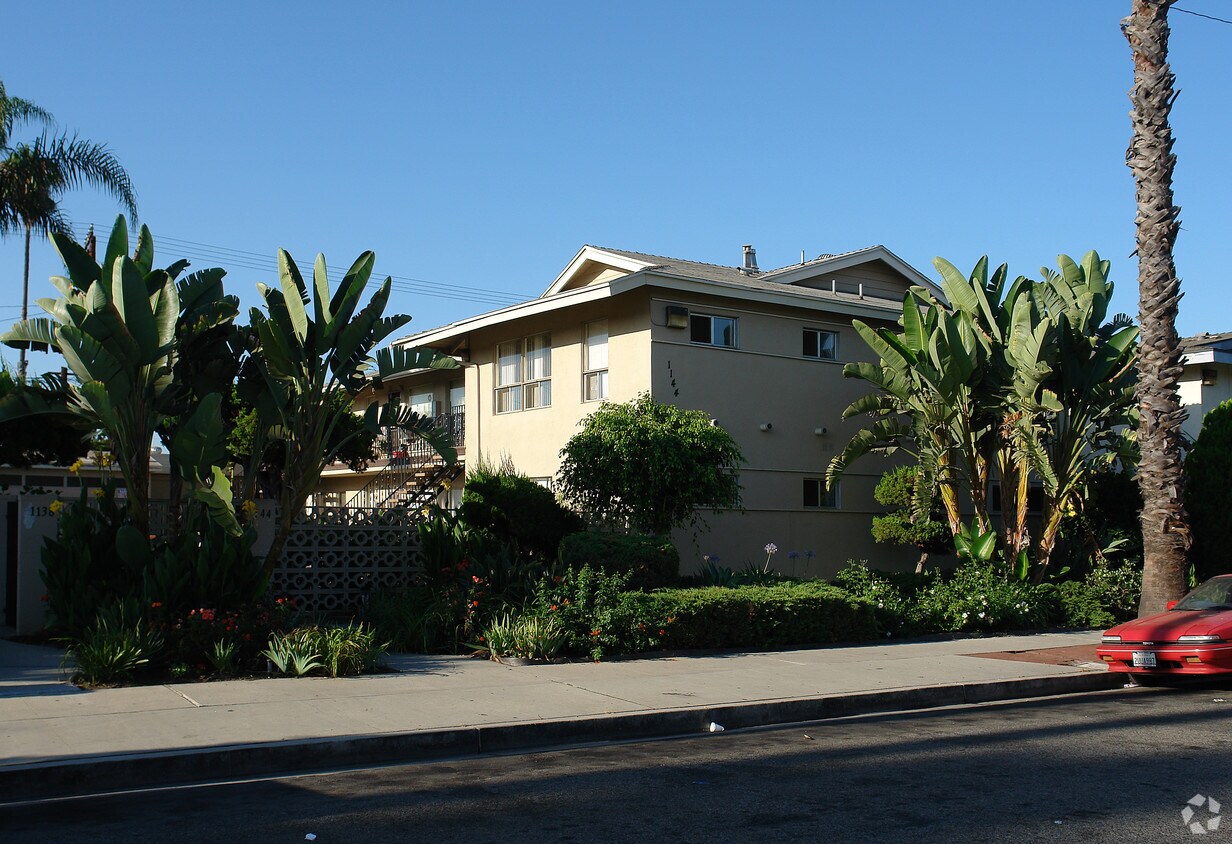Building Photo - 1144 W Casa Grande Ave