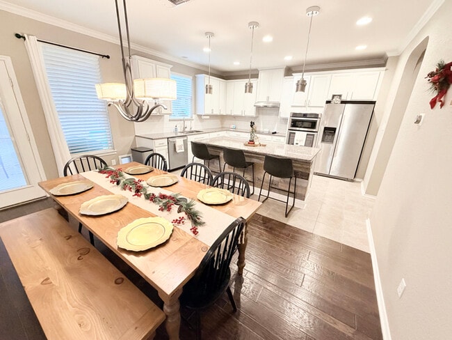 Foto del edificio - 4407 Bay Shore