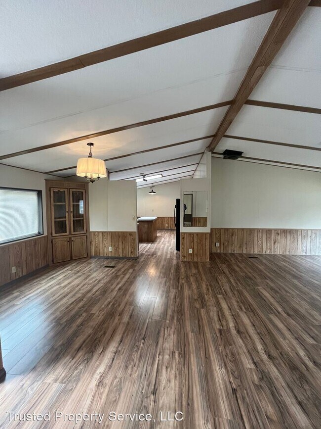 Foto del edificio - 3 br, 2 bath House - 38500 McKenzie Highway