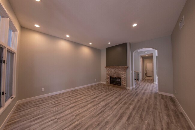 Foto del edificio - 9756 Keeneland Row