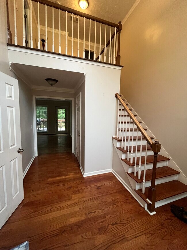 Building Photo - 5042 Rosemeade Ct