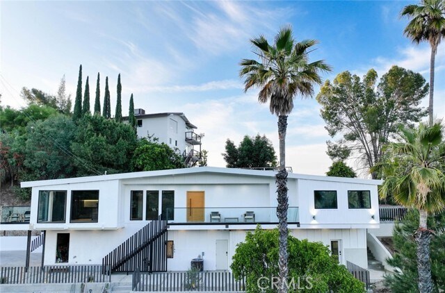 Foto del edificio - 5137 Campo Rd