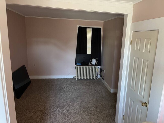 Sitting Room - 129 Troy Schenectady Rd