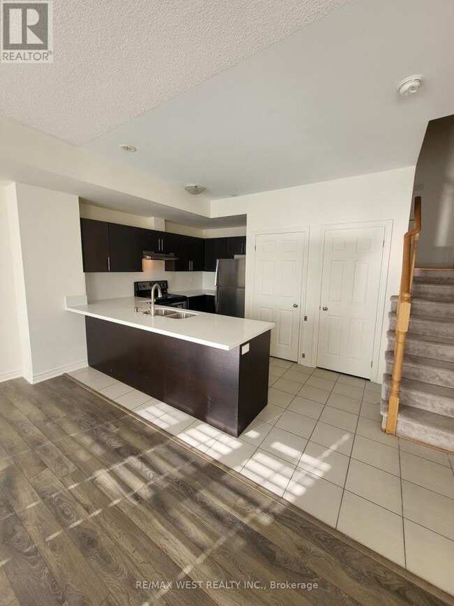 Building Photo - 2420 Baronwood Dr