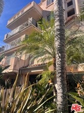 Building Photo - 8609 W Knl Dr