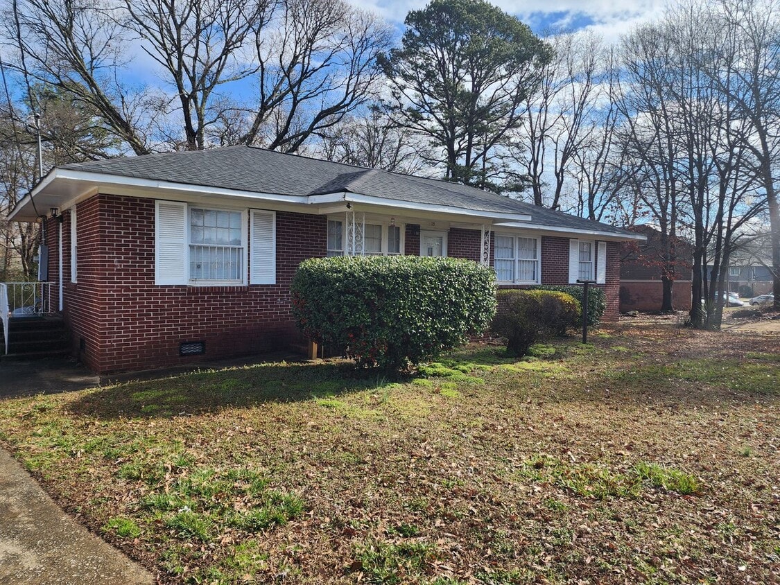 Photo - 15 Fleetwood Drive