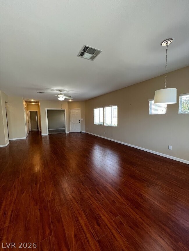 Foto del edificio - 10628 Whitebrush Ave