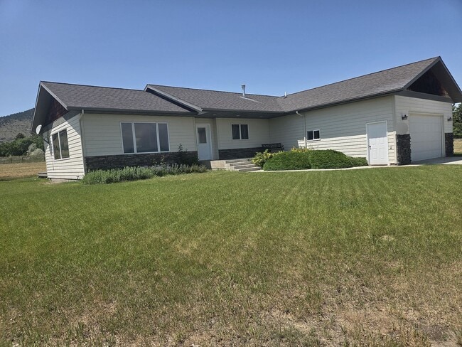 Building Photo - 6000 Greenfield Loop