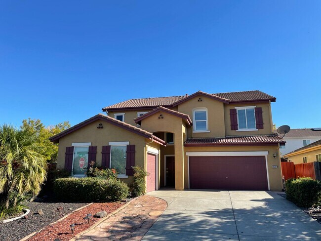 Building Photo - NICE 5 BEDROOM IN ROCKLIN IN GREAT LOCATION.