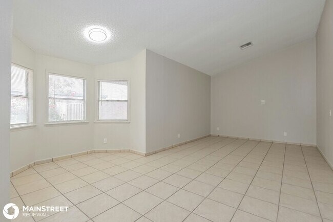 Foto del edificio - 7651 E Poinciana Dr, Tucson, AZ 85730