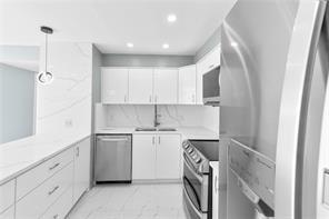 Building Photo - 2874 NE 183rd Ln