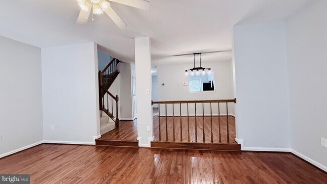 Foto del edificio - 13042 Hunterbrook Dr
