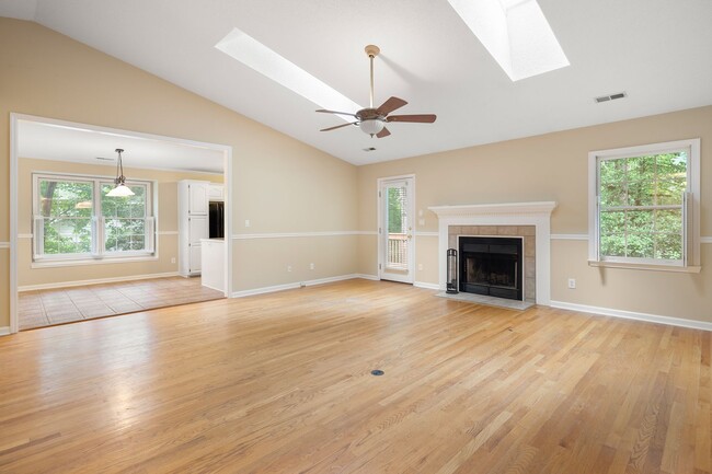 Foto del edificio - Great House in Southchase