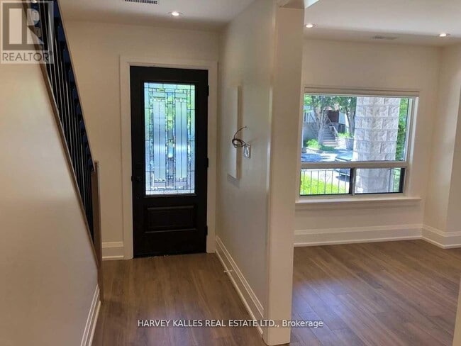 Building Photo - 343 Winona Dr