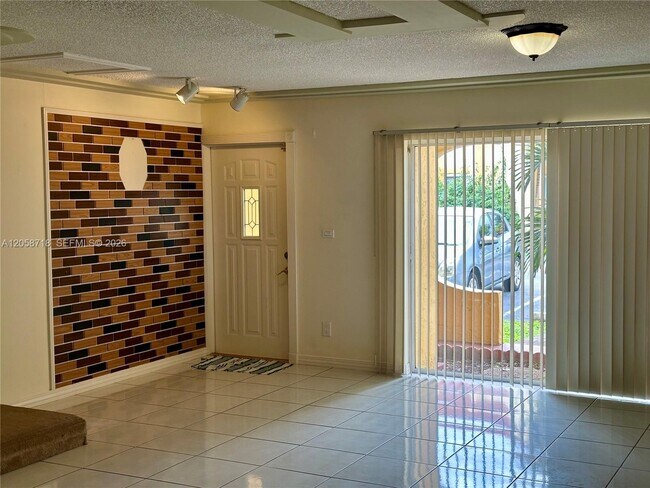 Foto del edificio - 13705 SW 84th St