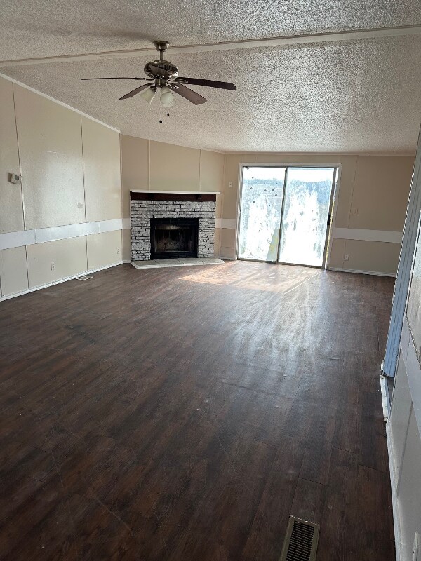 Foto del edificio - 155 Bedrock Trail Rd