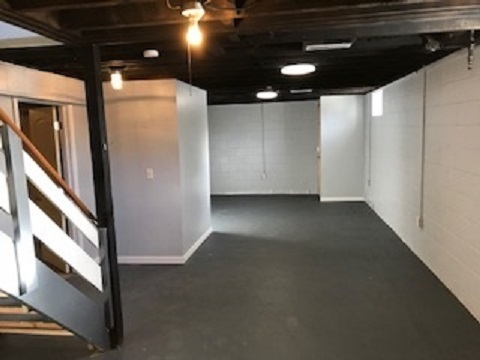Building Photo - 121 Concord St