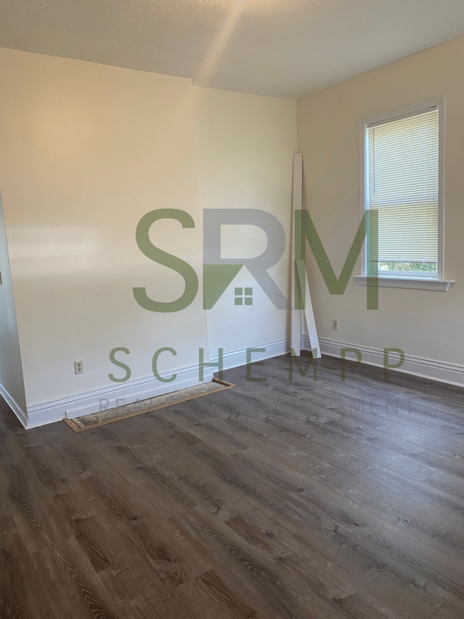 Building Photo - 2912 Greenwood Ave