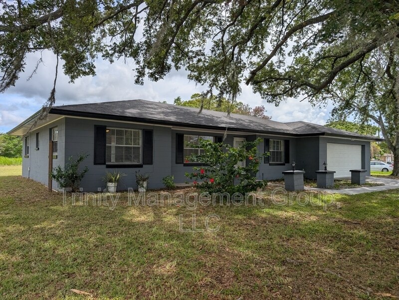 Foto principal - 1101 Lodge Cir