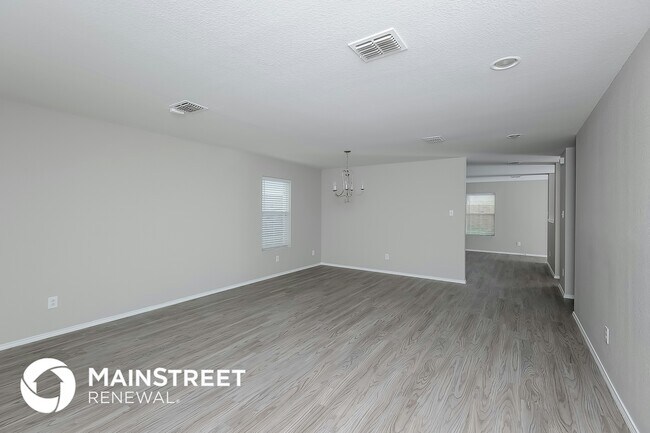 Foto del edificio - 1020 Junegrass Ln