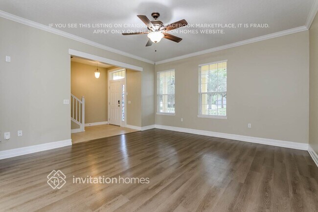 Foto del edificio - 6920 Beargrass Rd