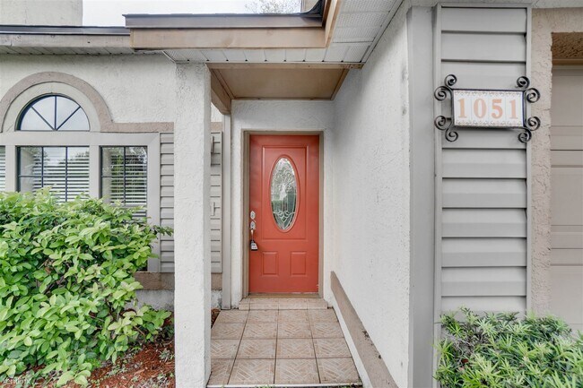 Foto del edificio - 3 br, 3 bath House - 1051 Burnett Street