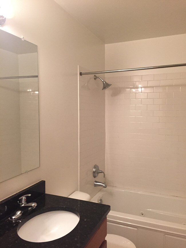 Foto del edificio - 5126 S Kimbark Ave