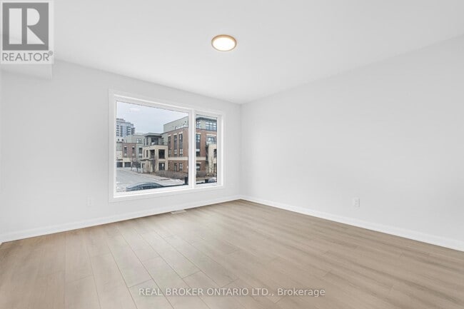 Photo du bâtiment - 301 Glenroy Gilbert Dr